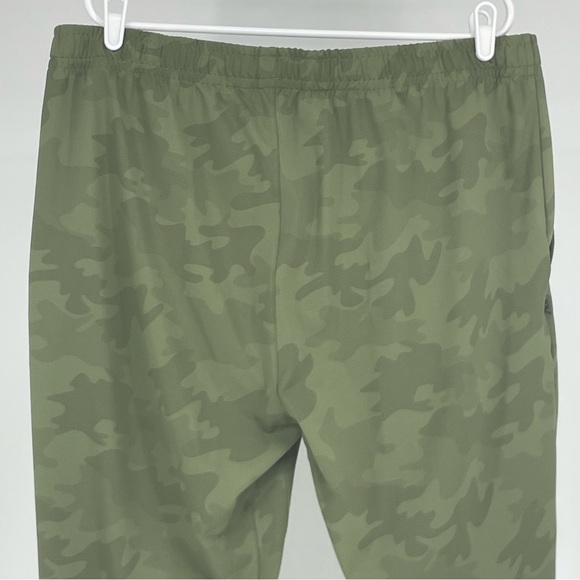 RHONE NWT GYM PANT OLIVE GREEN GRID CAMO ATHLETIC XXL - Picture 8 of 14